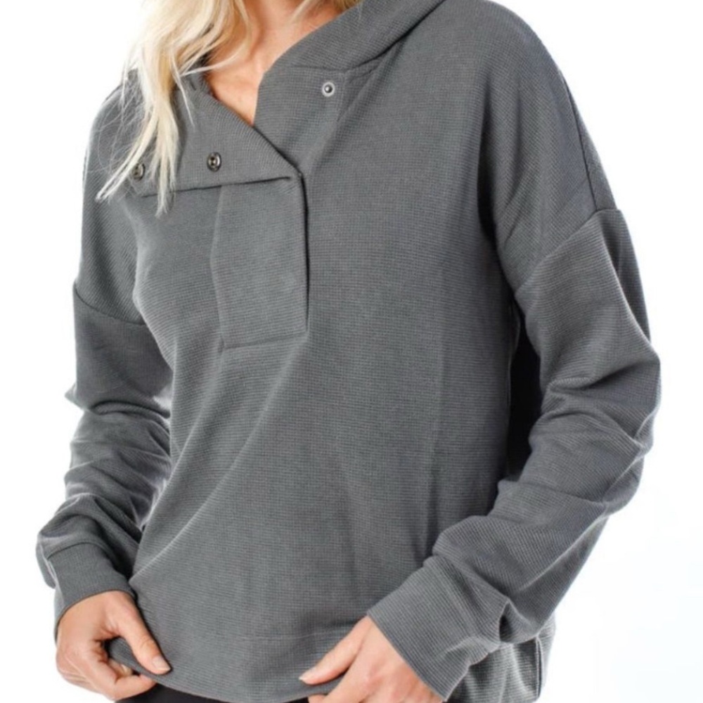 Vuori Bayview Thermal Henley Waffle Knit Double Snap Hoodie Pullover Women’s Med